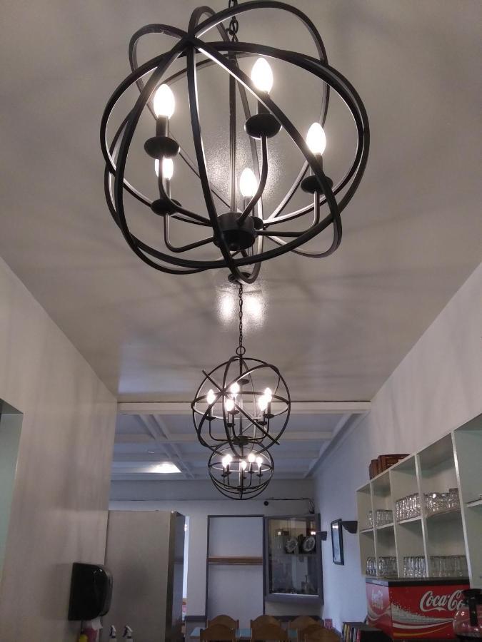 Haida Way Motor Inn พอร์ทแมคนีล ภายนอก รูปภาพ